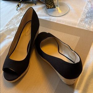 Bandolino Black Peep Toe Wedges